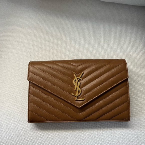 Authentic YSL Monogram Large Wallet on Chain - Picture 4 of 10